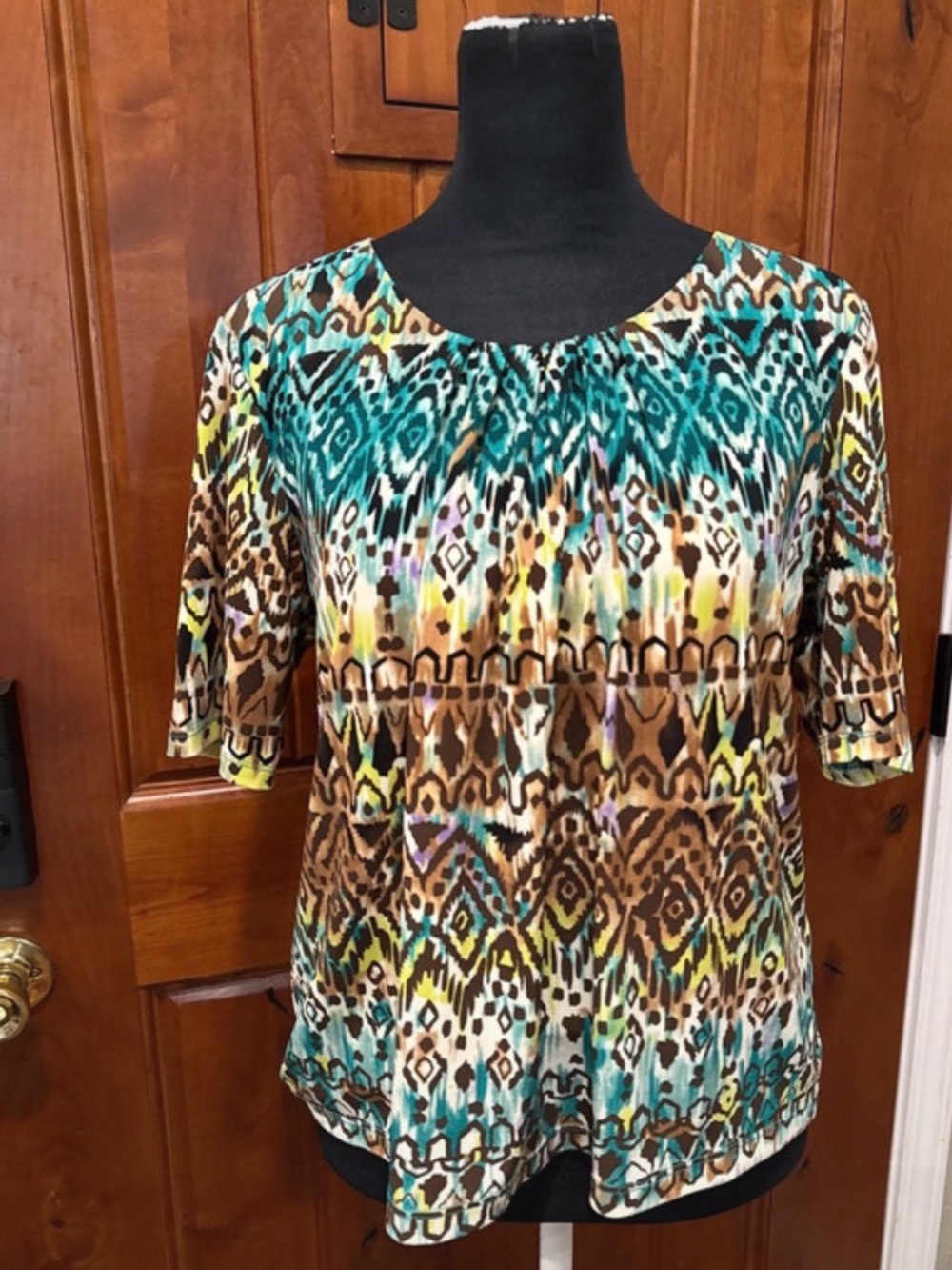 Women's Patterned Short Sleeve Top in Teal and Brown blouse